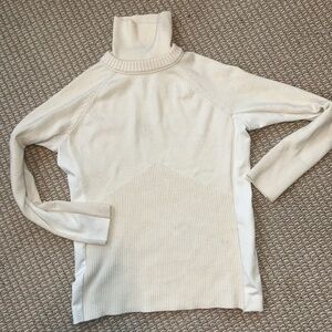 Athleta | "Mesa" hybrid T-Nick sweater | Cream | Women's M | Wool/poly blend